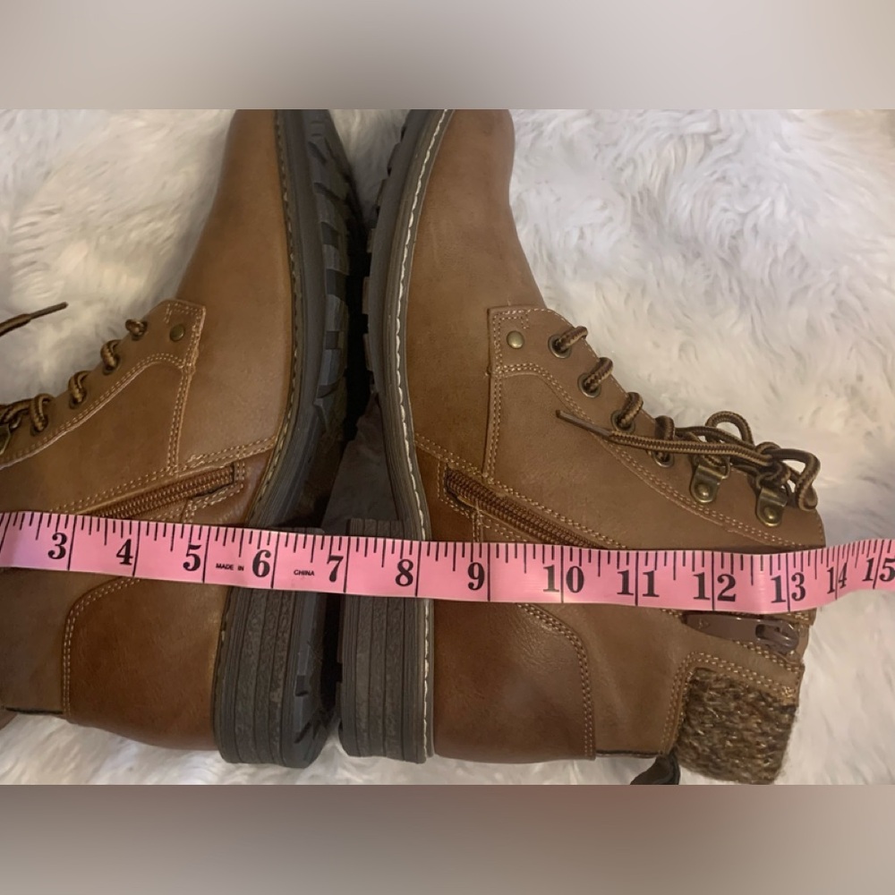 PATRIZIA Jadelyn light brown ladies lace up round toe booties size 8.5 NIB NWT - Picture 10 of 10